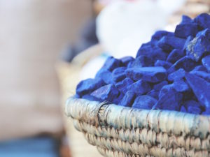 tendance bleue ou bleu indigo