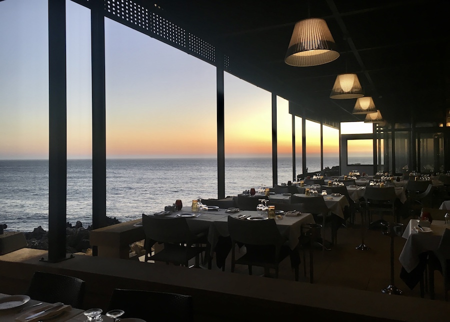 restaurant sunset Cascais