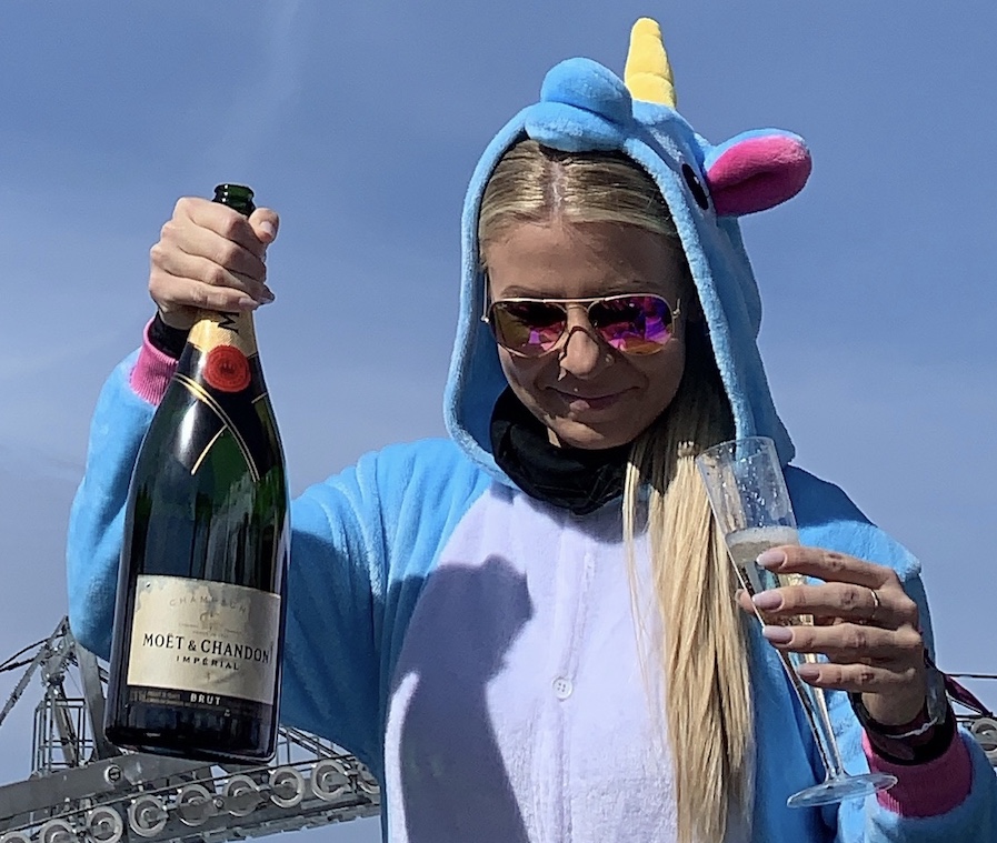 Tomorrowland Winter mode licorne