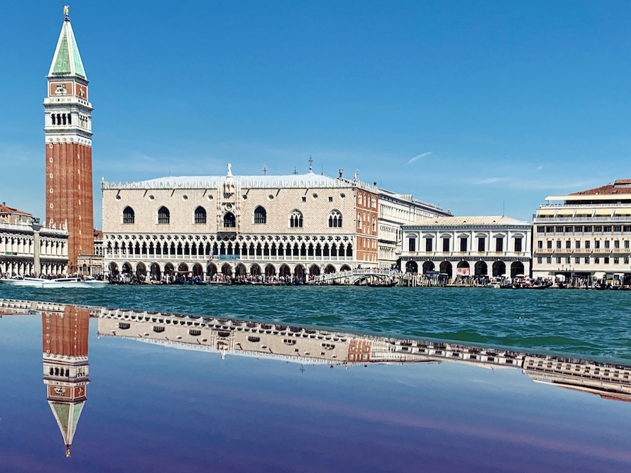 Venise-bateau-bois-balade