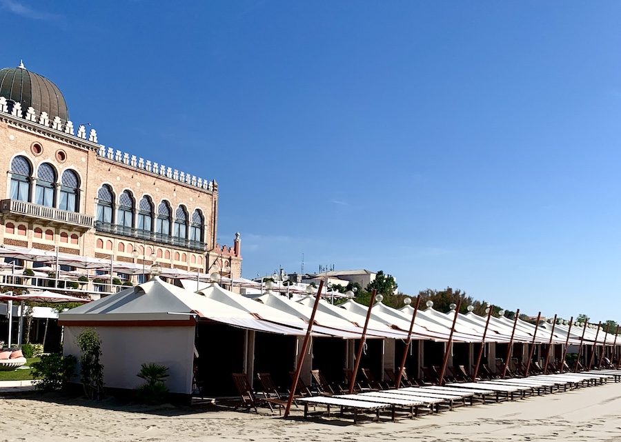 cabanes plage lido excelsior