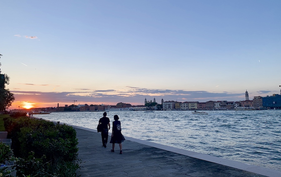 sunset soirée Venise restaurant