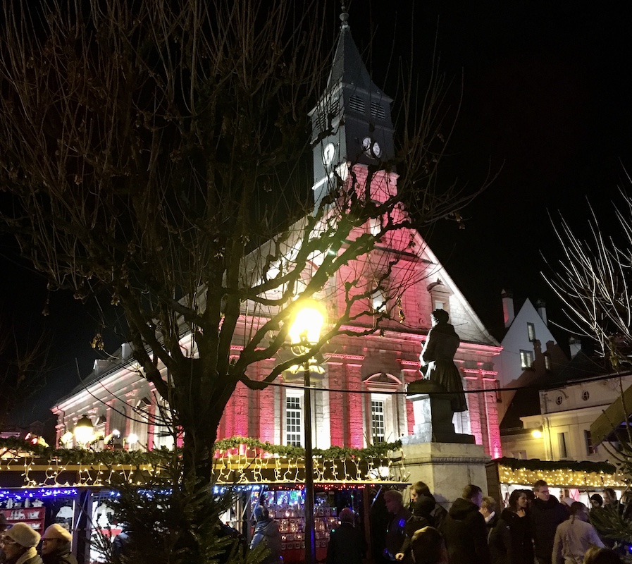 chalets marchée Noël