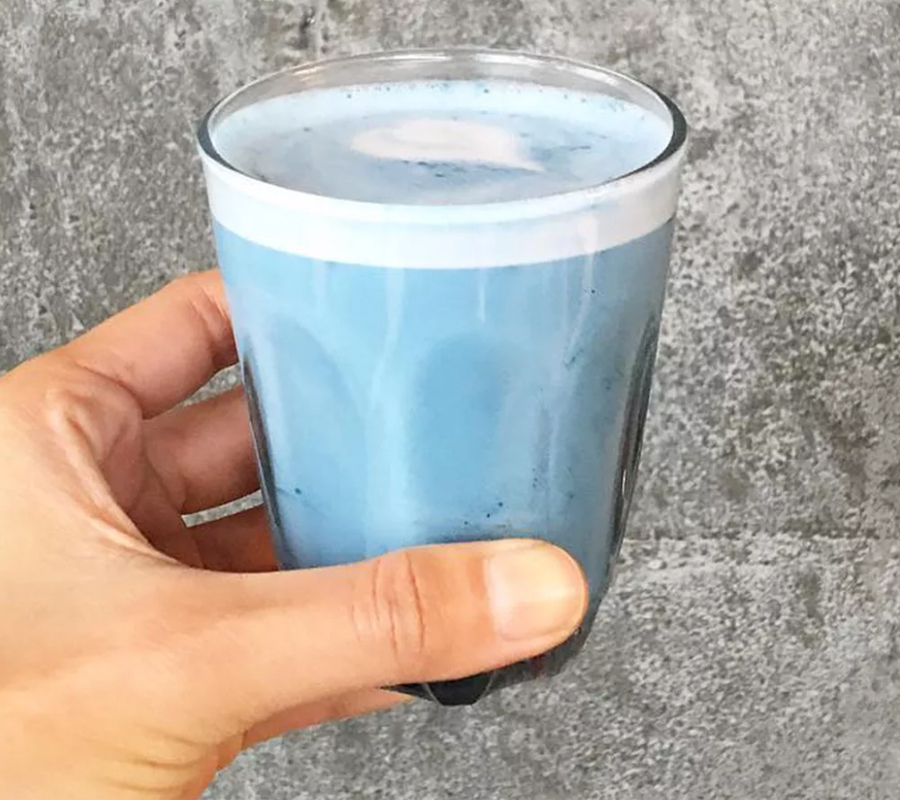 blue latte boisson tendance