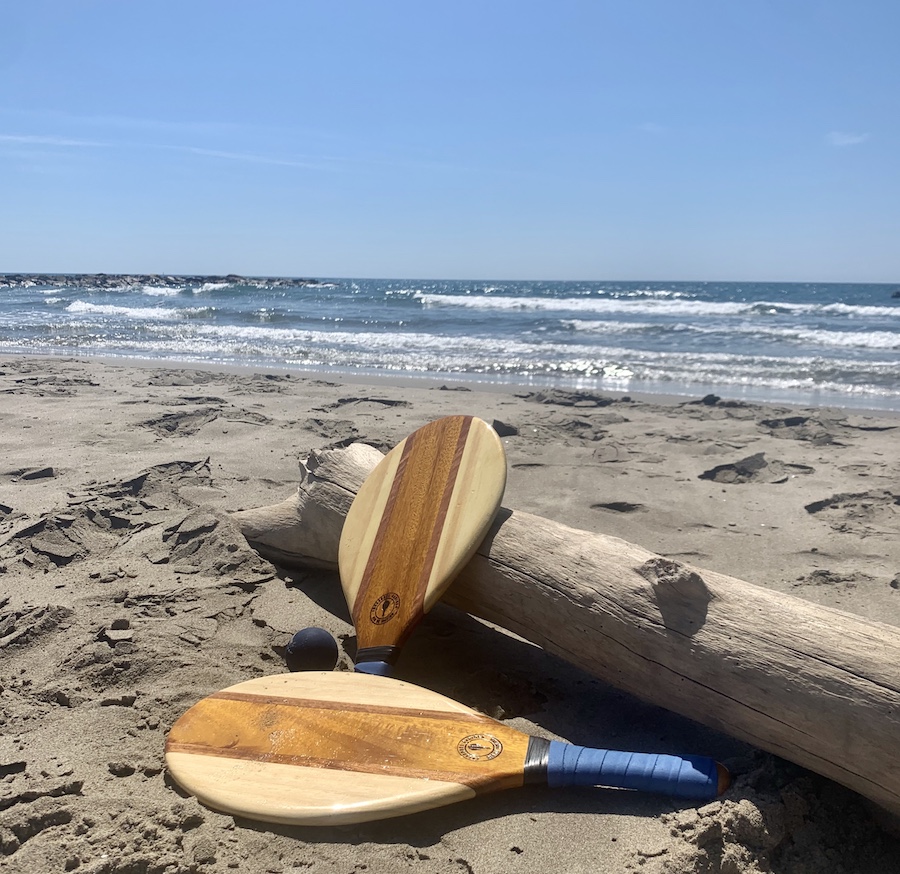 jouer aux raquettes plage sable fin