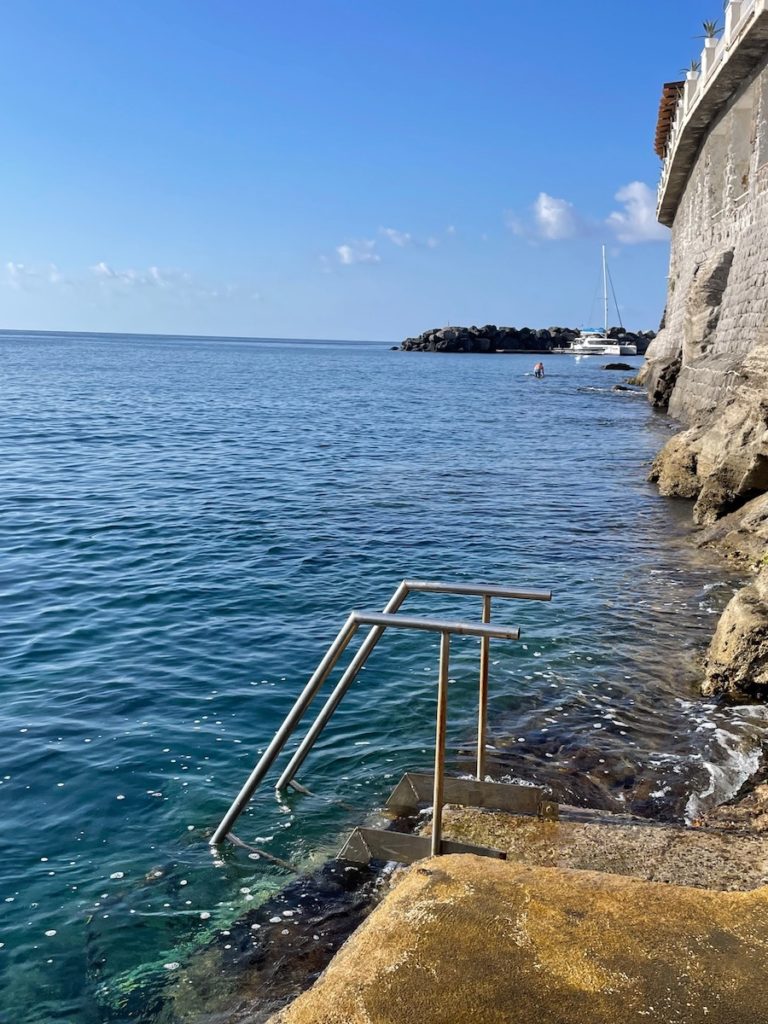 hotel pieds dans l'eau Ischia