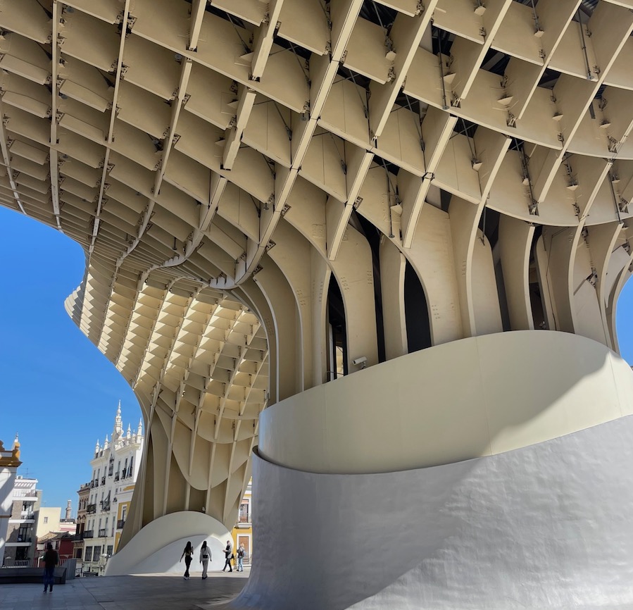 Seville parasol place voyage