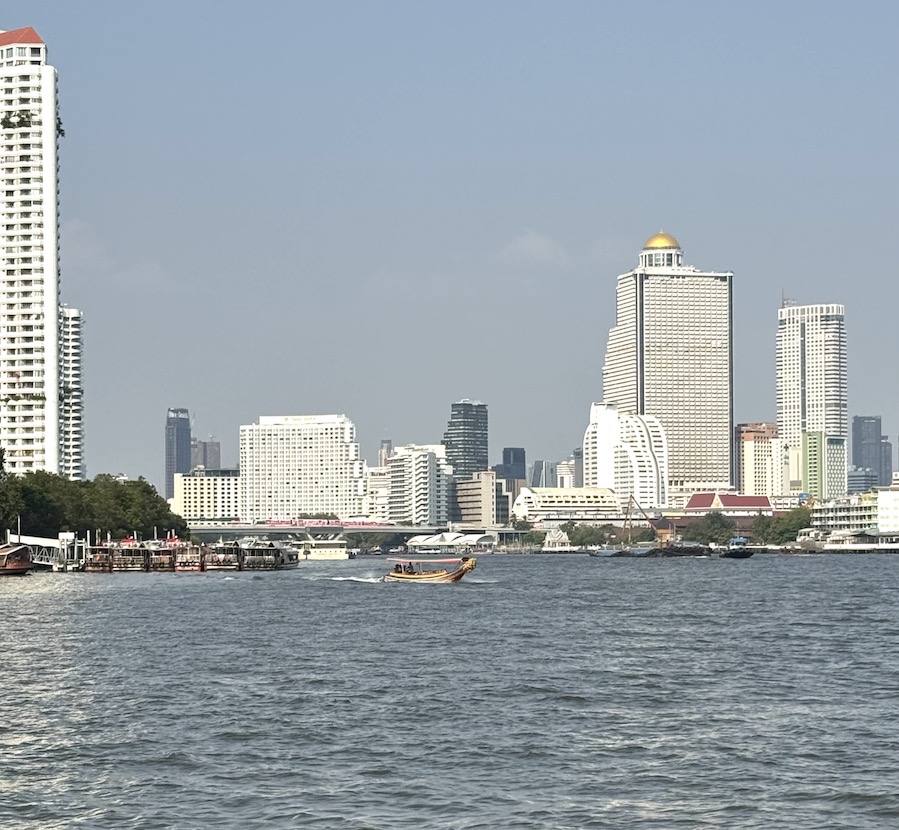 Bangkok fleuve buildings