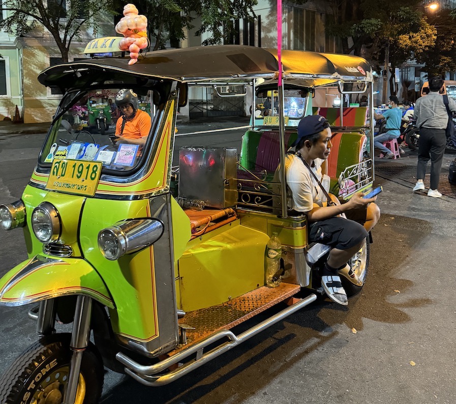 Bangkok Tuktuk voyage